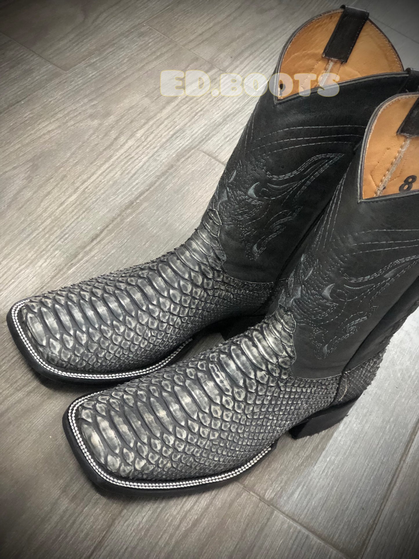 Men’s Newsletter gray by ED.boots