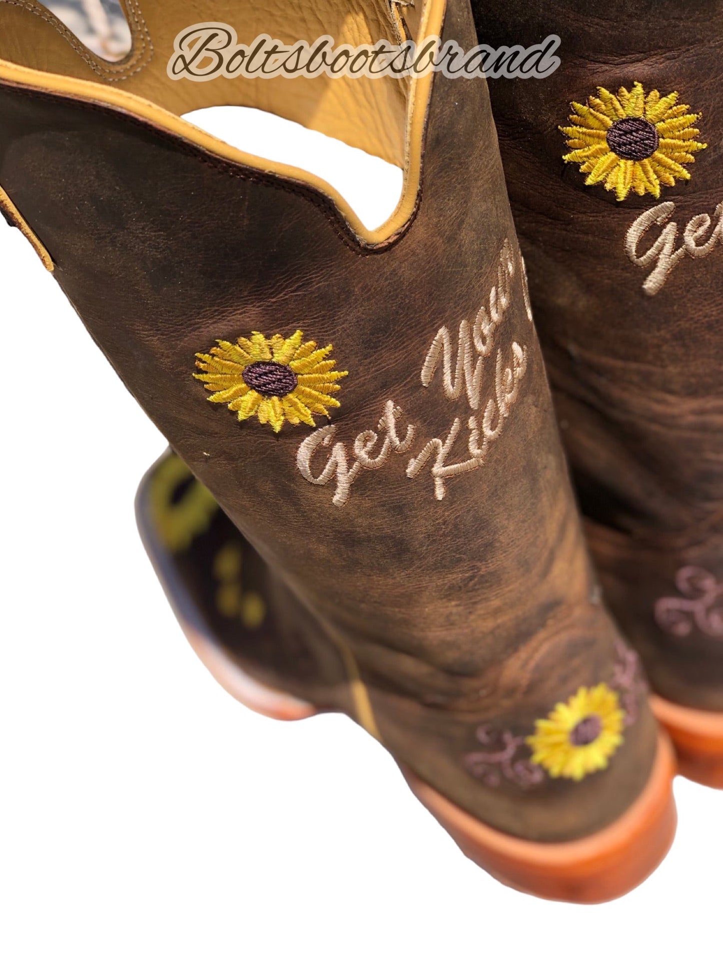 Embroidery sunflower 🌻 boots