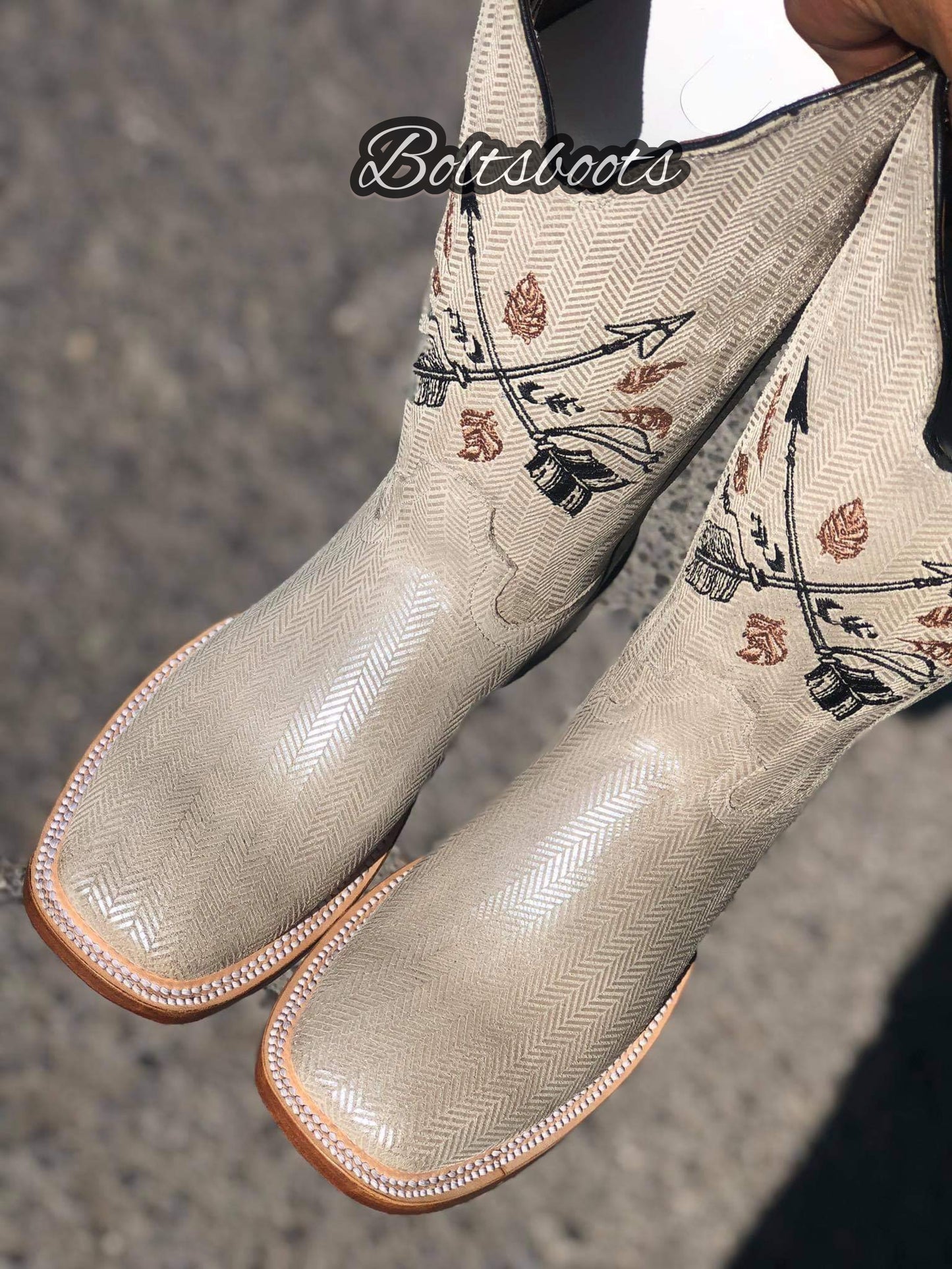 Pearl finas by  (( Boltsbootsbrand))